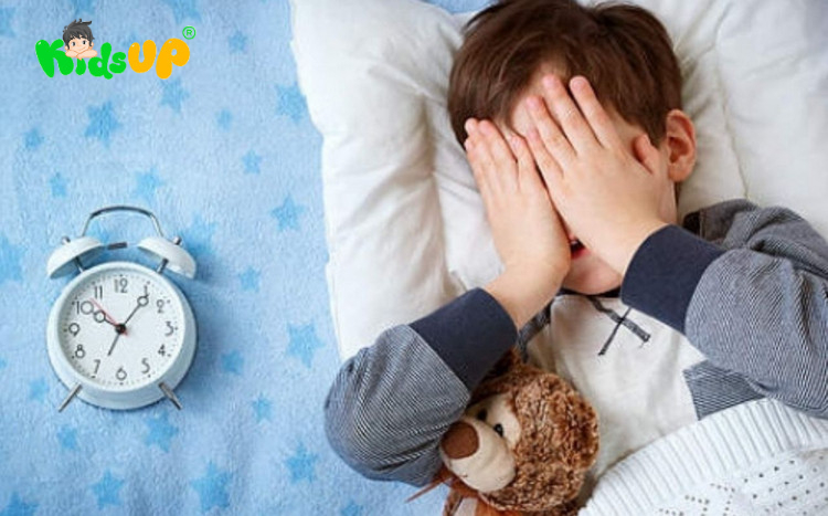 Những yếu tố môi trường khiến trẻ khó ngủ, dễ tỉnh giấc