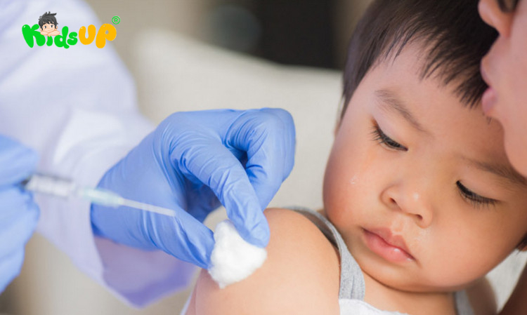 Vacxin phòng quai bị có vai trò quan trọng trong phòng bệnh ở trẻ