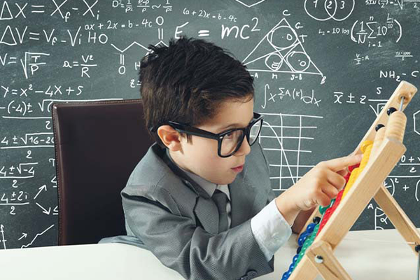 Giáo dục sớm không phải dạy con thành thiên tài