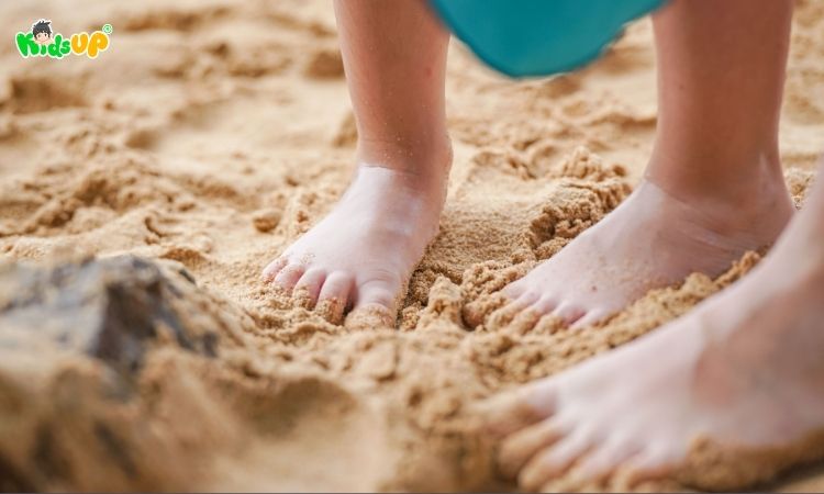 Cảm giác giác quan khi dẫm lên cát
